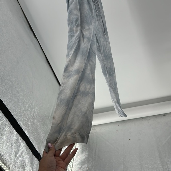 Cloth & Stone dip died tie dye blue light weight summer sleeveless jumpsuit - Picture 5 of 13